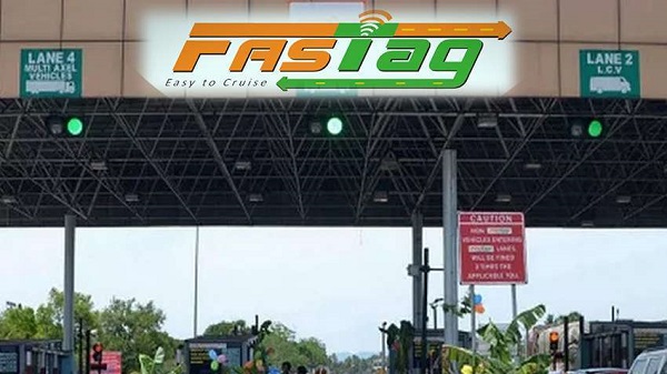 FASTag: टोल पर फास्टैग से ज्यादा रकम कट रही है तो ऐसे करें शिकायत