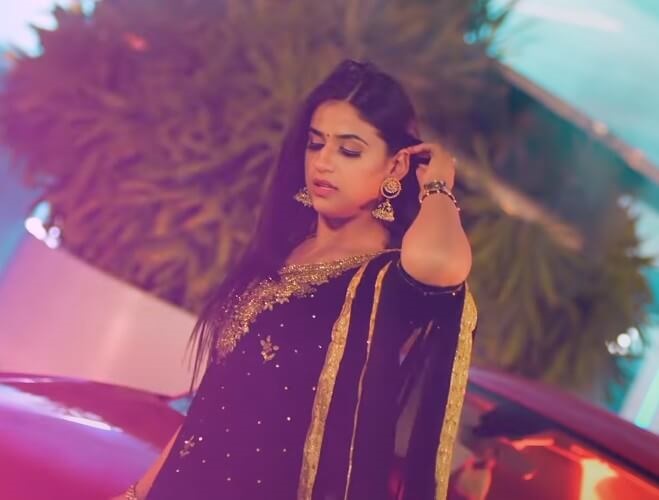 Latest Haryanvi Song: ’52 गज का दामन’ के बाद रेणुका पंवार का नया धमाका, ये गाना देख नहीं रुकेंगे कदम