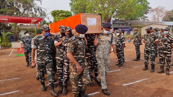 Bijapur Encounter: मुठभेड़ में अब तक 15 नक्सली ढेर, 21 जवान लापता, सर्च अभियान जारी