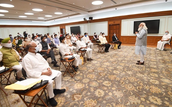 Cabinet expansion: ज्योतिरादित्य सिंधिया, सर्बानंद सोनोवाल, मीनाक्षी लेखी सहित 43 नेता बनेंगे मंत्री, यहां देखें पूरी लिस्ट