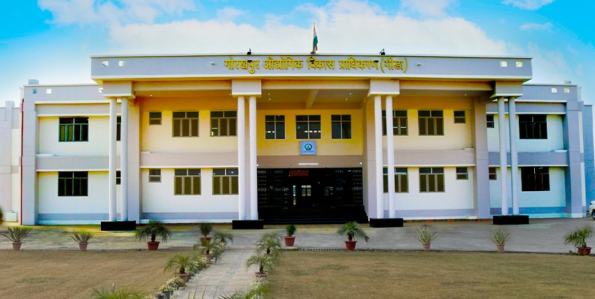 Gorakhpur: सीएम योगी के शहर गोरखपुर में 700 करोड़ का निवेश ये बड़ी कंपनी, 2000 लोगों को मिलेगा रोजगार