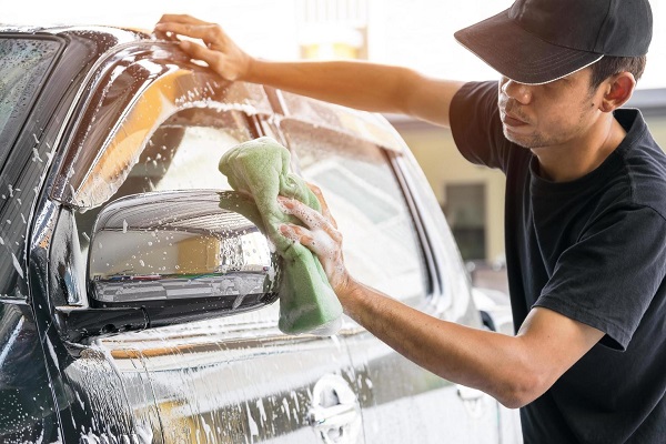Car Tips: कार वॉश करते समय इन बातों का रखें ध्यान, नहीं तो हो सकता है लाखों का नुकसान