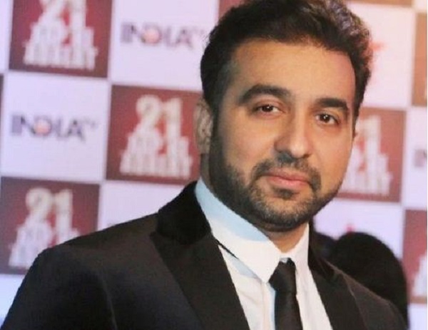 Raj Kundra Arrested: पोर्नोग्राफी केस में गिरफ्तार राज कुंद्रा की बढ़ी मुश्किल, कोर्ट ने 23 जुलाई तक पुलिस हिरासत में भेजा Raj Kundra Arrested: पोर्नोग्राफी केस में गिरफ्तार राज कुंद्रा की बढ़ी मुश्किल, कोर्ट ने 23 जुलाई तक पुलिस हिरासत में भेजा