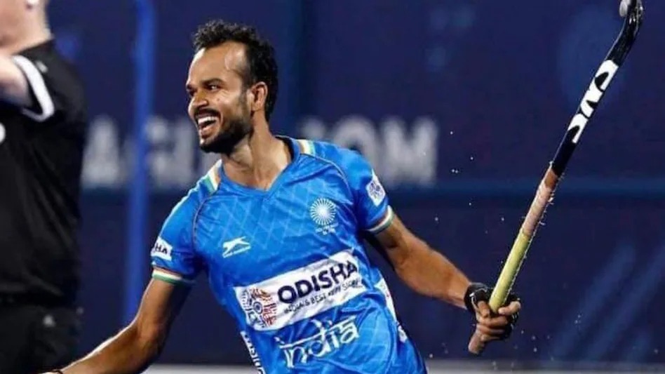Tokyo Olympics: यूपी के लाल ललित को बंपर पुरस्कार से नवाजेगी योगी सरकार, कांस्य पदक के लिये 1 करोड़ का इनाम, जानिये इस खिलाड़ी के बारे में