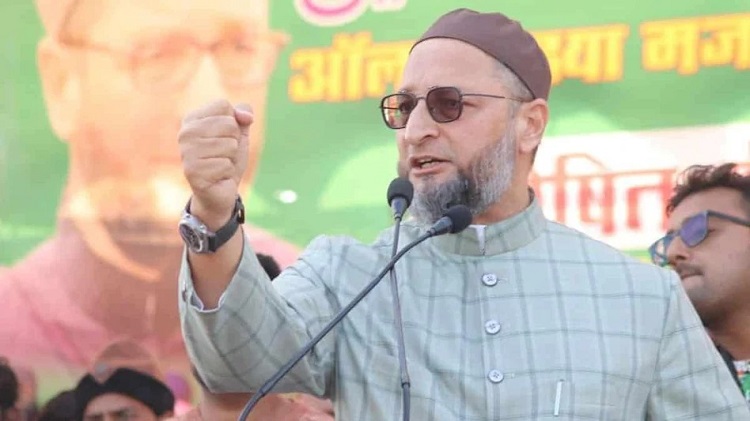 यूपी चुनाव: AIMIM चीफ ओवैसी का दावा- मेरठ से दिल्ली लौटते वक्त गाड़ी पर चार राउंड फायरिंग, हथियार छोड़ हमलावर फरार