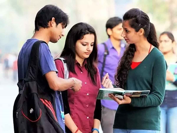 Govt Jobs: केंद्र सरकार ने निकाली 10वी से लेकर ITI तक के लिए भर्ती, सेलेरी सुन उड़ जाएगे होश
