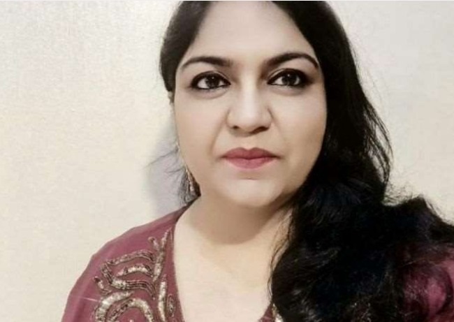 ED Raid on IAS Officer: जानिये कौन है वो IAS अफसर, जिसके ठिकानों पर छापेमारी में मिली 25 करोड़ की नकदी, पढिये भ्रष्टाचार की पूरी कहानी ED Raid on IAS Officer: जानिये कौन है वो IAS अफसर, जिसके ठिकानों पर छापेमारी में मिली 25 करोड़ की नकदी, पढिये भ्रष्टाचार की पूरी कहानी