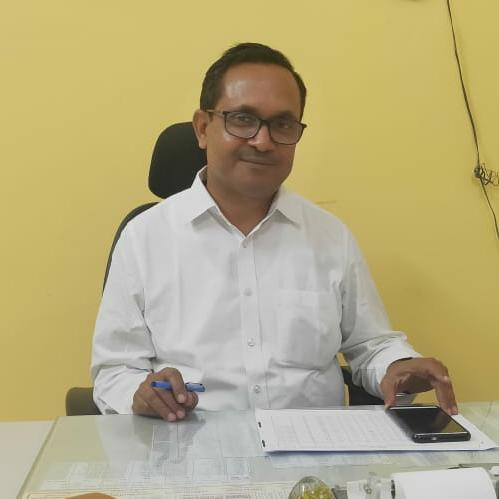 DN Exclusive: भ्रष्ट अफसरों के चहेते डीपीआरओ केवी वर्मा की छुट्टी, लखनऊ मुख्यालय से किये गये अटैच, भ्रष्टाचार की सीबीआई जांच हो तो जायेंगे जेल