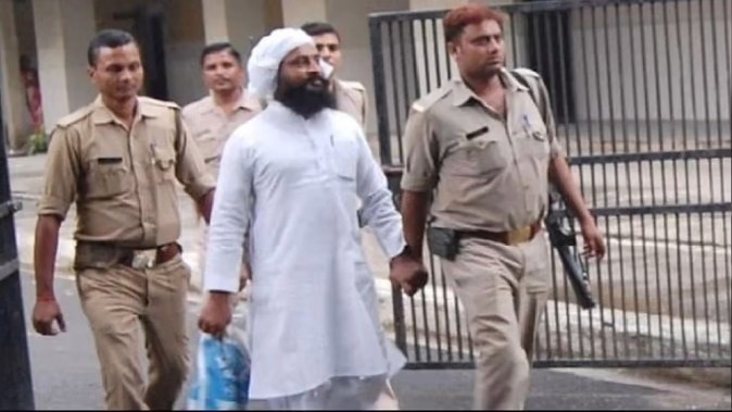 Varanasi Serial Blast Case: गाजियाबाद जिला कोर्ट द्वारा वाराणसी बमकांड के दोषी वलीउल्लाह को फांसी की सजा