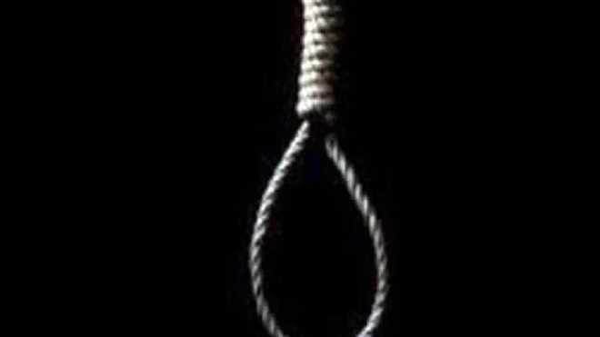Crime News: पत्नी के मायके से वापस नहीं आने पर पति ने फांसी लगाकर की आत्महत्या Crime News: पत्नी के मायके से वापस नहीं आने पर पति ने फांसी लगाकर की आत्महत्या