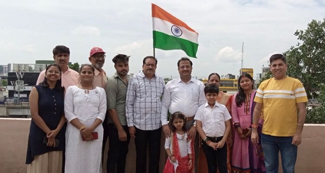 डाइनामाइट न्यूज़ के नई दिल्ली मुख्यालय में धूमधाम से मनाया गया स्वतंत्रता दिवस, देश भर के ब्यूरो कार्यालयों में भी 15 अगस्त पर फहराया गया तिरंगा डाइनामाइट न्यूज़ के नई दिल्ली मुख्यालय में धूमधाम से मनाया गया स्वतंत्रता दिवस, देश भर के ब्यूरो कार्यालयों में भी 15 अगस्त पर फहराया गया तिरंगा