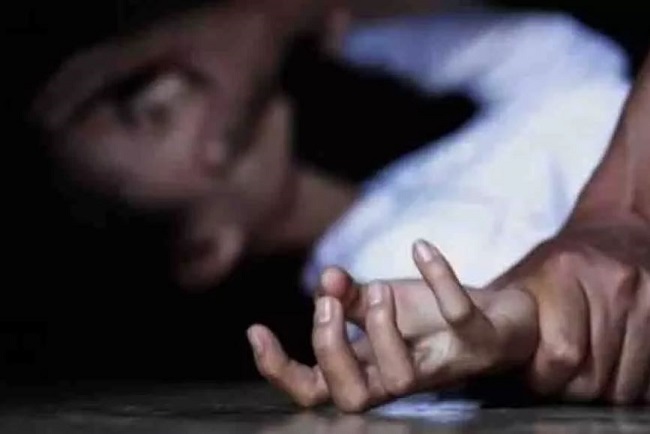 Crime in UP: बलिया में दलित युवती के साथ दुष्कर्म, मामला दर्ज Crime in UP: बलिया में दलित युवती के साथ दुष्कर्म, मामला दर्ज
