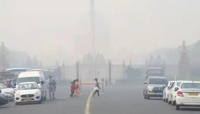 Delhi Pollution: राजधानी दिल्ली में वायु गुणवत्ता ‘खराब’ श्रेणी में, जानिये क्या रहा AQI स्तर