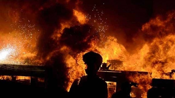दिल्ली में वृद्धाश्रम में लगी आग, दो लोगों की जलकर मौत