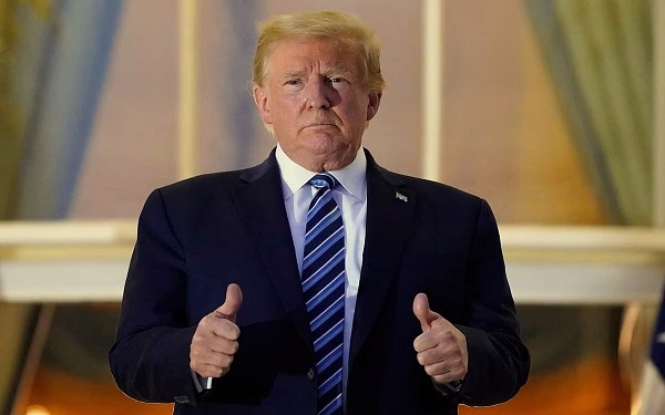 Donald Trump: दो साल बाद Meta फिर से बहाल करेगा ट्रंप का फेसबुक और इंस्टाग्राम अकाउंट Donald Trump: दो साल बाद Meta फिर से बहाल करेगा ट्रंप का फेसबुक और इंस्टाग्राम अकाउंट