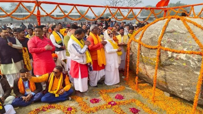 Ram Mandir: जनकपुर से अयोध्या आईं शालिग्राम शिलाएं , ‘जय श्री राम’ के नारों से हुआ भव्य स्वागत
