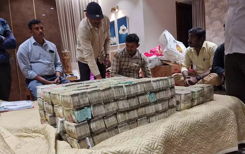 भाजपा विधायक के बेटे के घर से 6 करोड़ रुपये बरामद, रिश्वत में गिरफ्तारी के बाद हुआ ये खुलासा, जानिये पूरा मामला