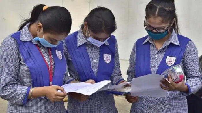 यूपी में स्कूल की गलती से कई छात्रों का भविष्य चौपट, साल भर फीस देने के बाद भी बच्चे परीक्षा से वंचित, जानिये पूरा मामला