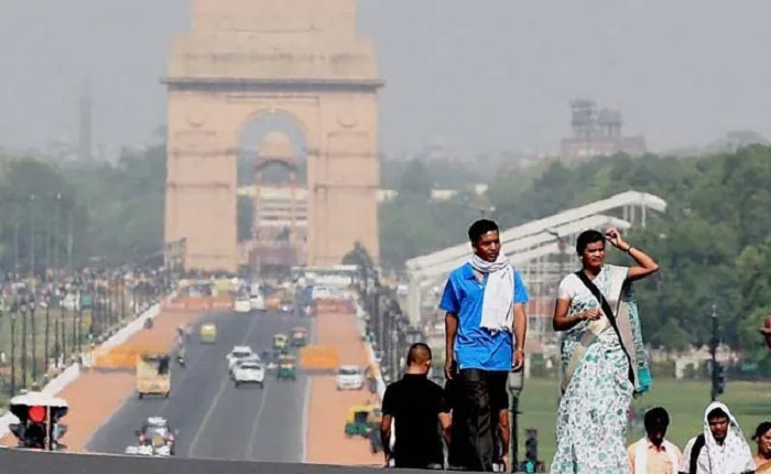 दिल्ली में सुहानी सुबह, अधिकतम तापमान 32 डिग्री सेल्सियस रहने के आसार दिल्ली में सुहानी सुबह, अधिकतम तापमान 32 डिग्री सेल्सियस रहने के आसार