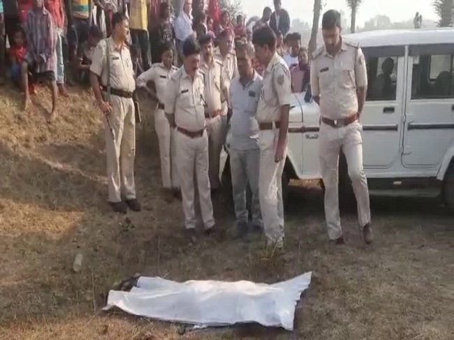 होली पर पसरा मातम, रंग खेलने घर से निकली नाबालिग लड़की का मिला शव