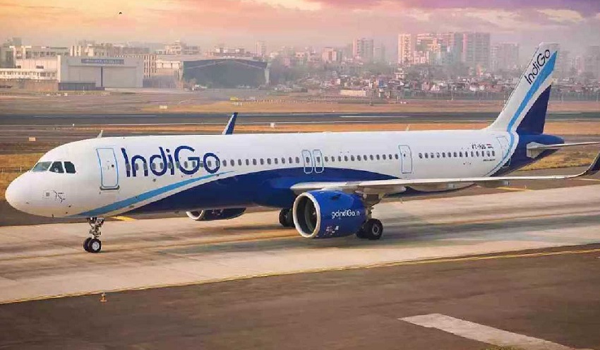 Emergency Landing: वाराणसी जा रहे इंडिगो के विमान की इमरजेंसी लैंडिंग, जानिये ये बड़े अपडेट