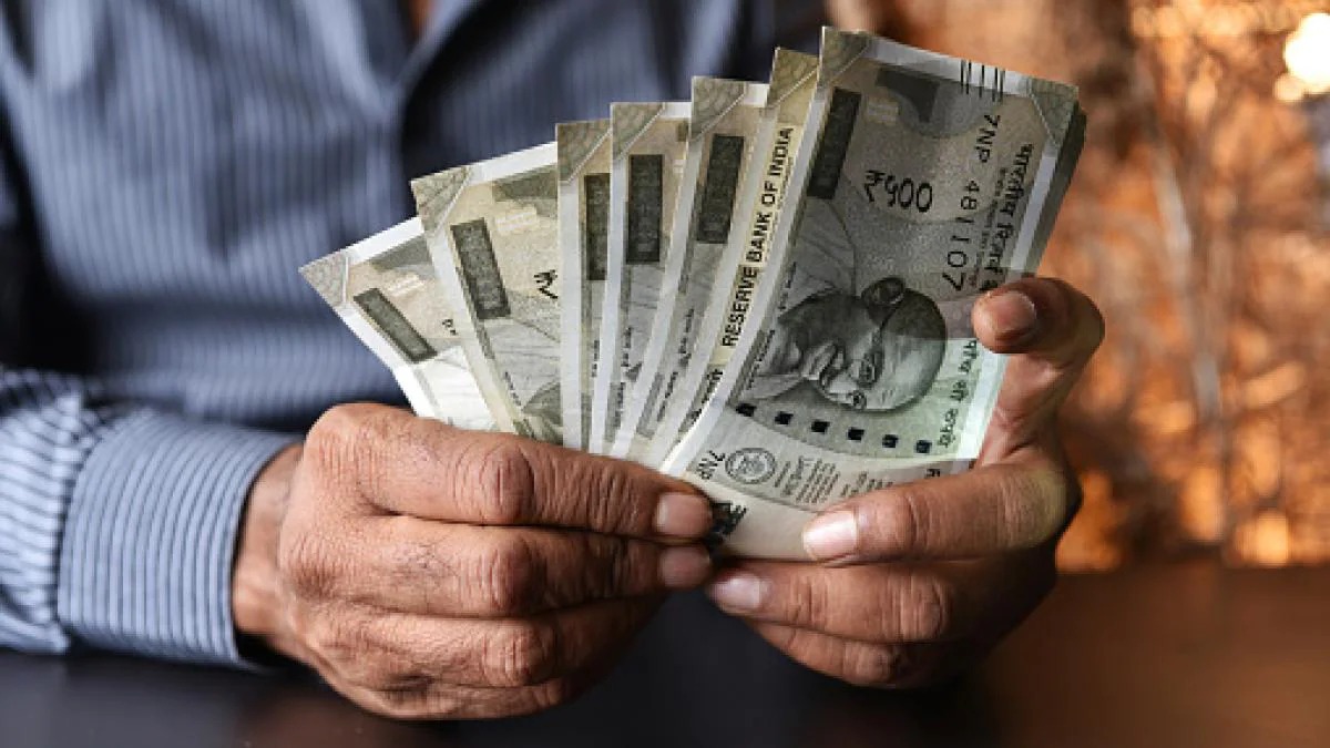 गलत तरीके से लाभ उठाने पर कर्मचारियों को चुकानी पड़ी ये किमत