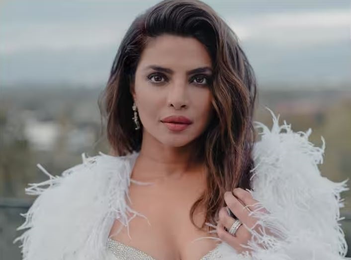 प्रियंका चोपड़ा ने खोला हॉलीवुड में अपने सफल करियर का राज, जानिये क्या बोलीं