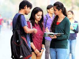 अमेरिका में 2022 में भारतीय छात्रों की संख्या बढ़ी, चीन से अपेक्षाकृत कम छात्र आए: रिपोर्ट