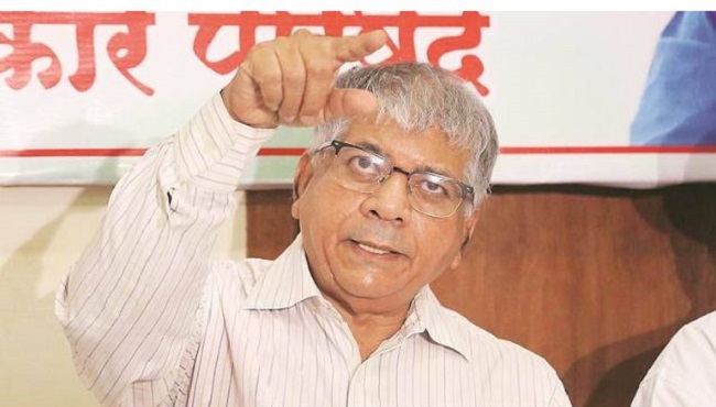 कोरेगांव-भीमा हिंसा मामले में डिप्टी सीएम फडणवीस को समन करने की उठी मांग, जानिये पूरा अपडेट