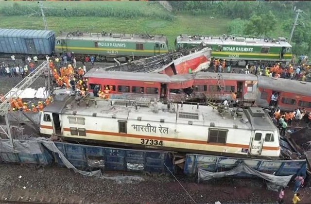 ओडिशा ट्रेन दुर्घटना: 12 पार्टियों ने रेल मंत्री से इस्तीफा मांगा, सीबीआई जांच को किया खारिज