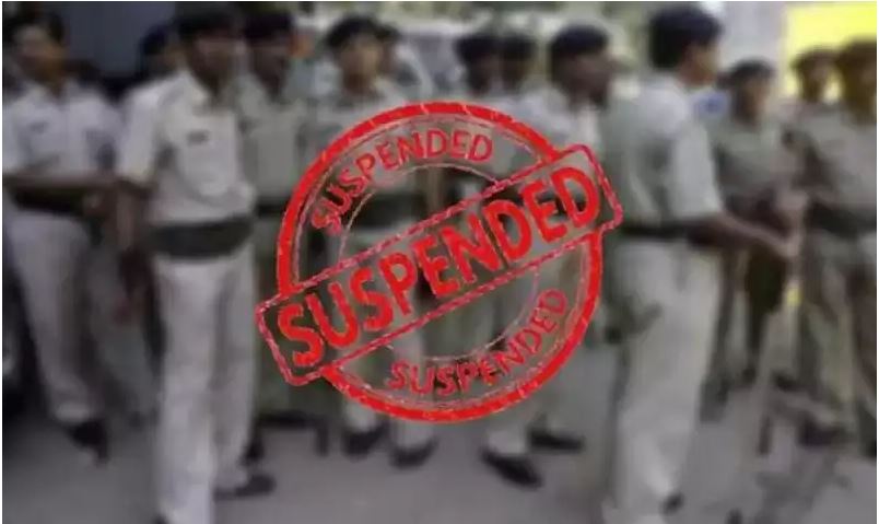 बलात्कार पीड़िता के पिता ने की आत्महत्या; दो पुलिसकर्मी निलंबित