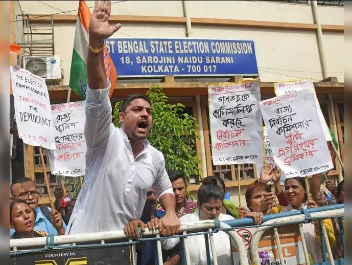पश्चिम बंगाल पंचायत चुनाव के लिए थमा प्रचार अभियान, जानिये ये सियासी समीकरण