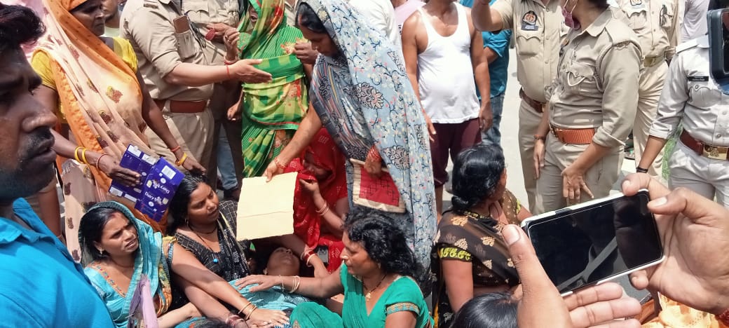दिल्ली के आंबेडकर नगर इलाके में इमारत गिरने की घटना में लापरवाही का मामला दर्ज दिल्ली के आंबेडकर नगर इलाके में इमारत गिरने की घटना में लापरवाही का मामला दर्ज