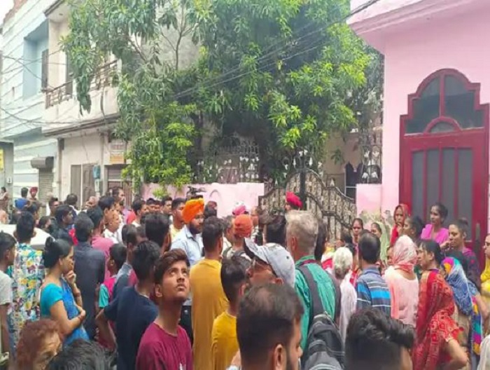 Crime News: लुधियाना में एक ही परिवार के तीन लोगों की घर में घुसकर हत्या