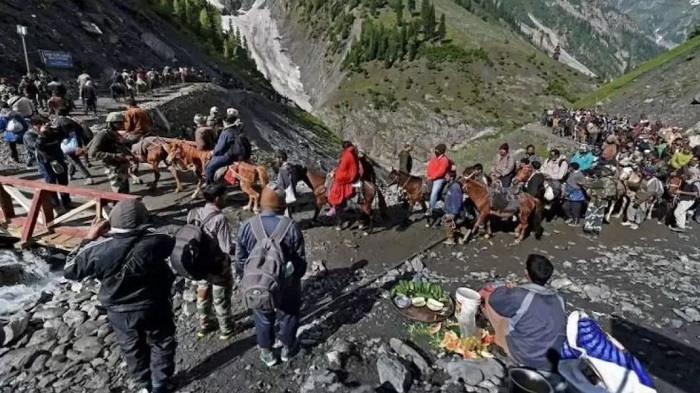 Amarnath Yatra: अमरनाथ यात्रा हर्षोल्लास से जारी, 451 तीर्थयात्री रवाना, जानिये ताजा अपडेट