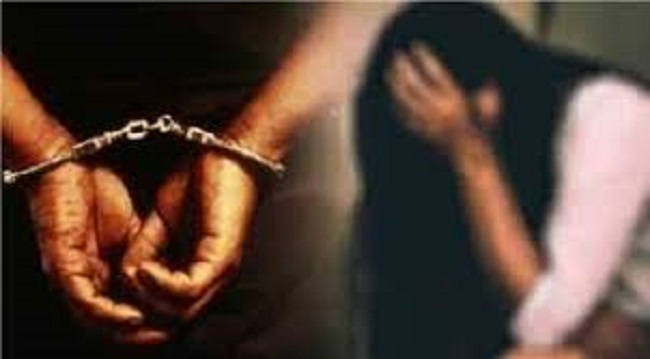 Crime in UP: बलिया में शौच के लिये गई सात साल की बच्ची के साथ दुष्कर्म, आरोपी युवक गिरफ्तार
