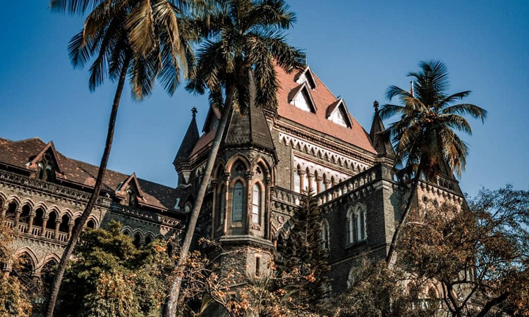 शीर्ष अदालत की फटकार के बाद बंबई उच्च न्यायालय वीडियो कॉन्फ्रेंस के माध्यम से सुनवाई शुरू करेगा
