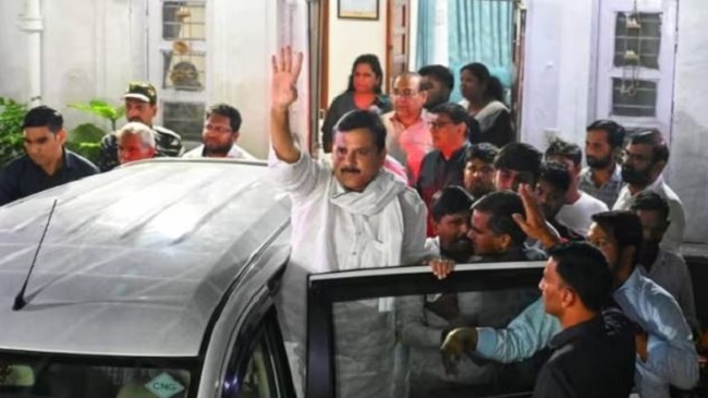 आप सांसद संजय सिंह को झटका, आबकारी मामले में 13 अक्टूबर तक रहना होगा ईडी की हिरासत में आप सांसद संजय सिंह को झटका, आबकारी मामले में 13 अक्टूबर तक रहना होगा ईडी की हिरासत में