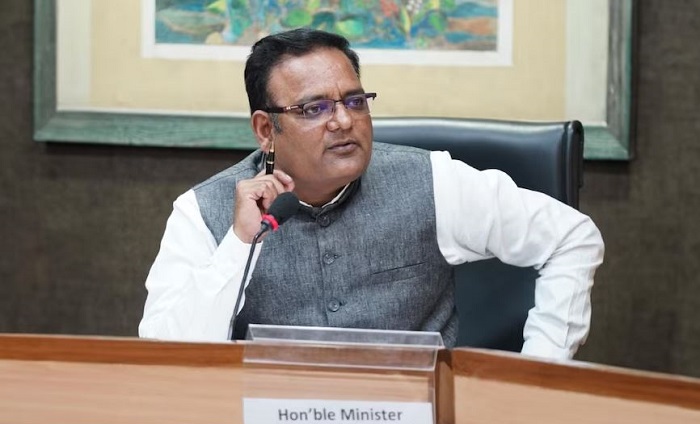 अरविंद केजरीवाल के एक और मंत्री के ठिकानों पर ईडी की छापेमारी, जानें कौन हैं मंत्री अरविंद केजरीवाल के एक और मंत्री के ठिकानों पर ईडी की छापेमारी, जानें कौन हैं मंत्री