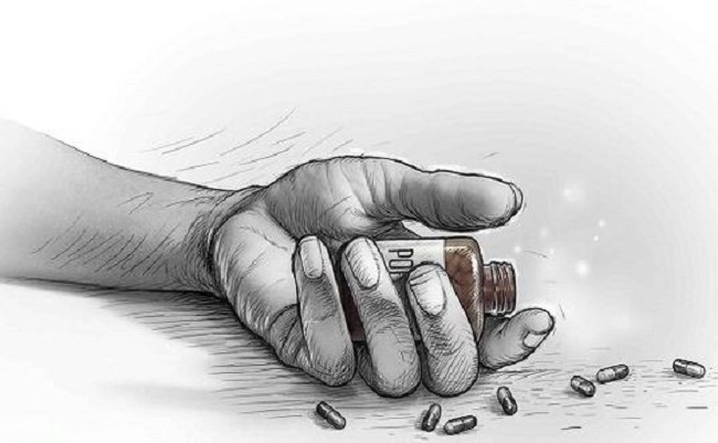 Kerala: अलप्पुझा में आर्थिक तंगी से परेशान होकर किसान ने जहर खाकर दे दी जान, अब हो रही राजनीति