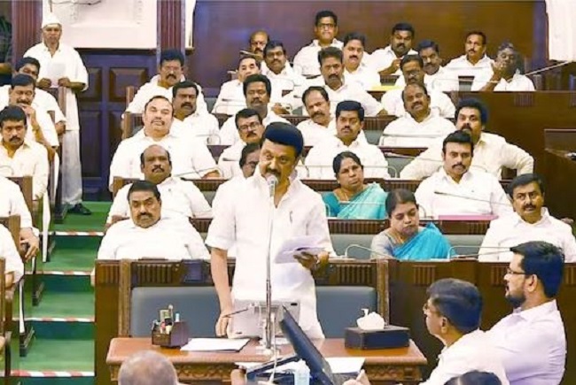तमिलनाडुः राज्यपाल के लौटाए सभी 10 विधेयकों को विधानसभा ने पुन: पारित किया