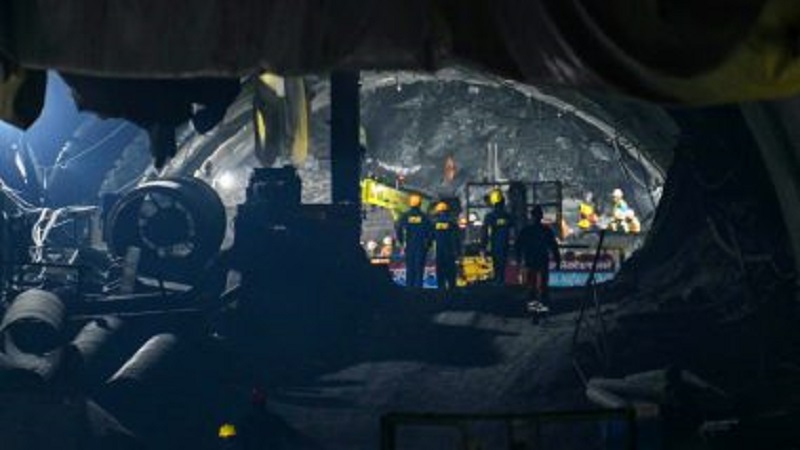 Uttarakhand Tunnel Collapse: सिलक्यारा सुरंग में बचाव अभियान अंतिम हिस्से में पहुंचा