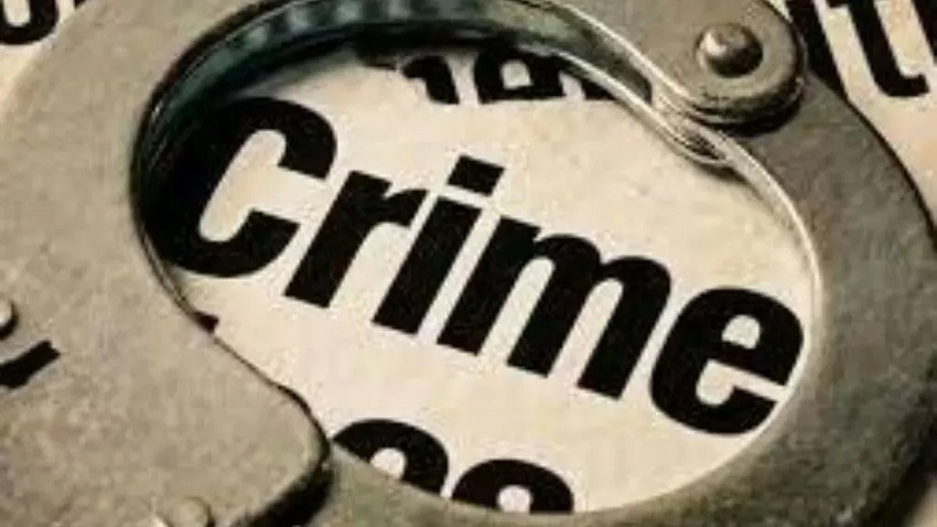 Bihar: शिक्षा के मंदिर में शर्मनाक हरकत, शिक्षक-शिक्षिका पर फूटा ग्रामीणों का गुस्सा, दोनों को बनाया बंधक