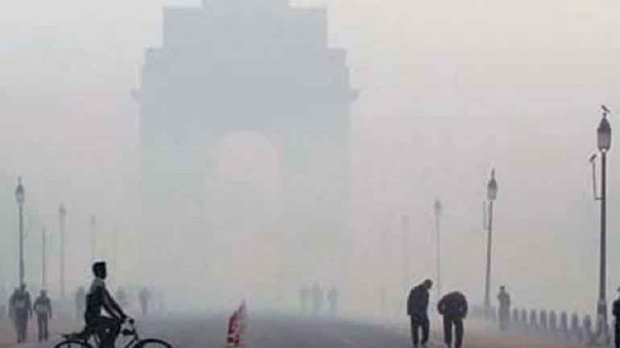 Delhi Winters: दिल्ली में न्यूनतम तापमान सामान्य से दो डिग्री कम