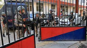 गोगामेड़ी हत्याकांड : जयपुर पुलिस ने पूछताछ के लिए भोंडसी जेल के तीन कैदियों को हिरासत में लिया गोगामेड़ी हत्याकांड : जयपुर पुलिस ने पूछताछ के लिए भोंडसी जेल के तीन कैदियों को हिरासत में लिया