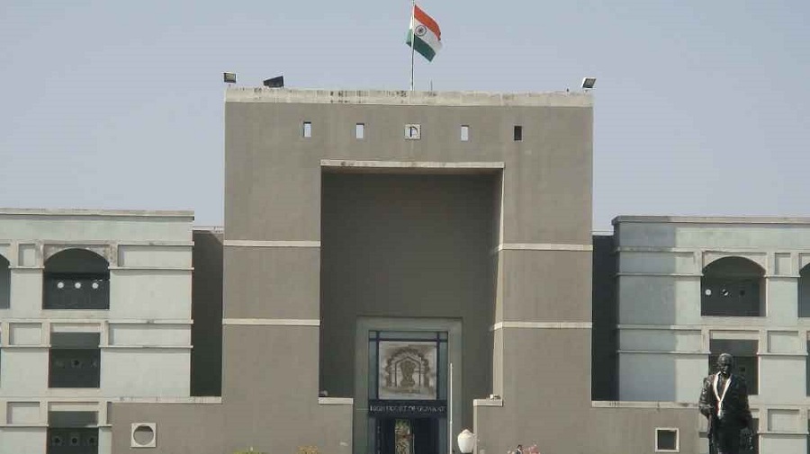 गुजरात उच्च न्यायालय: लोगों की सहूलियत के लिए बेगुनाह जानवरों की बलि नहीं दी जा सकती