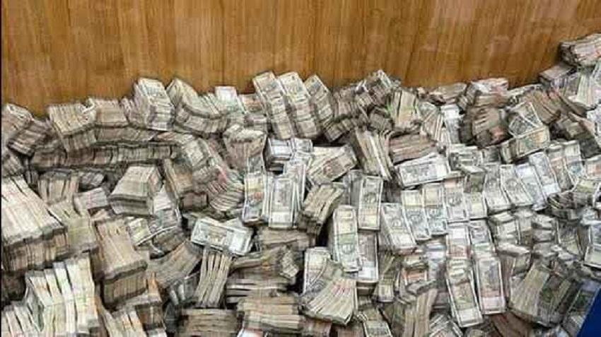 आईटी छापेमारी में ओडिशा से 351 करोड़ से अधिक की बेहिसाब नकदी और 2.80 करोड़ के आभूषण जब्त