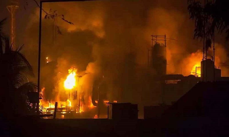 Firebreak In Himachal : शिमला के जुब्बल इलाके में लगी भीषण आग, सात मकान जलकर खाक