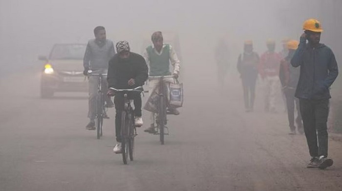 Weather Update: दिल्ली में न्यूनतम तापमान सात डिग्री सेल्सियस दर्ज, कुछ हिस्सों में रहा कोहरा