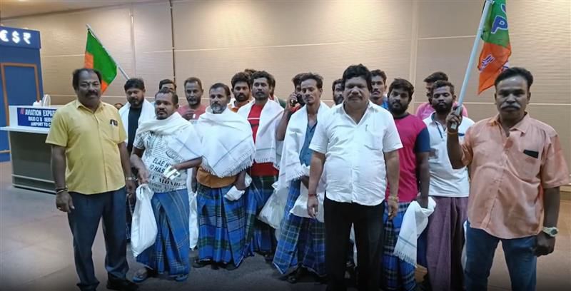 Chennai: श्रीलंका में गिरफ्तार 18 भारतीय मछुआरे स्वदेश लौटे